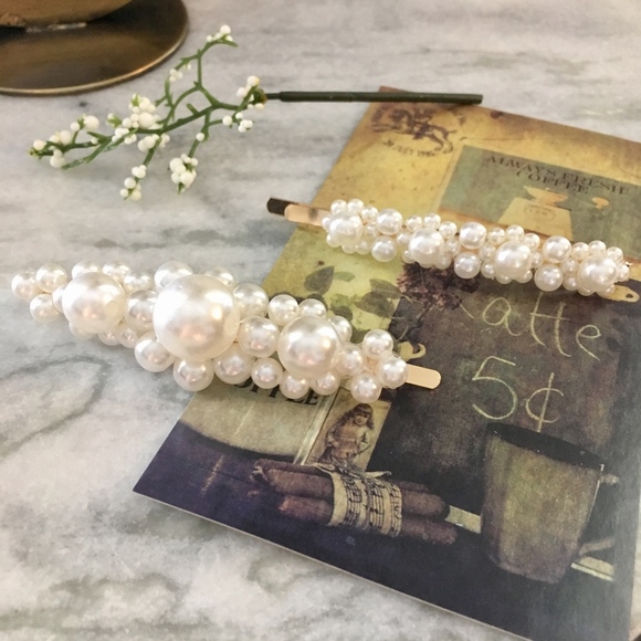 Vintage Cluster Pearl 2-Piece Hair Clip Pin Set - Picture 8 of 8